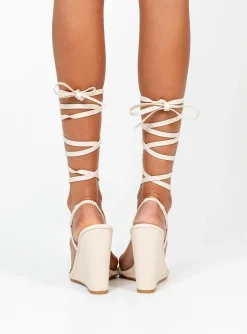 Princess Polly Allegro Wedged Heels Bone Beige Flash Sale