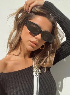 Princess Polly Amick Sunglasses  Black Store