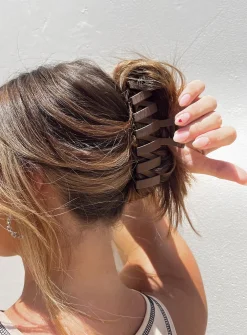 Princess Polly Cinna Hair Clip Chocolate   Brown Store