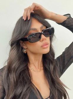 Princess Polly Creeper Sunglasses Shell   Tortoise Cheap
