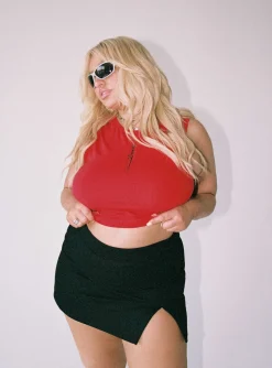 Princess Polly Dagger Tank Topcurve   Red Clearance