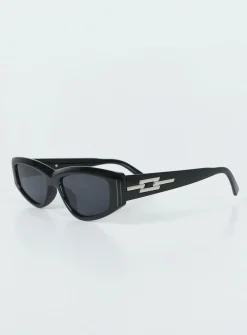 Princess Polly Durand Sunglasses  Black Cheap
