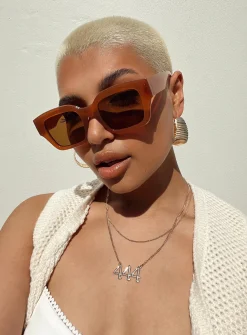 Princess Polly Dutton Sunglasses  Brown Online