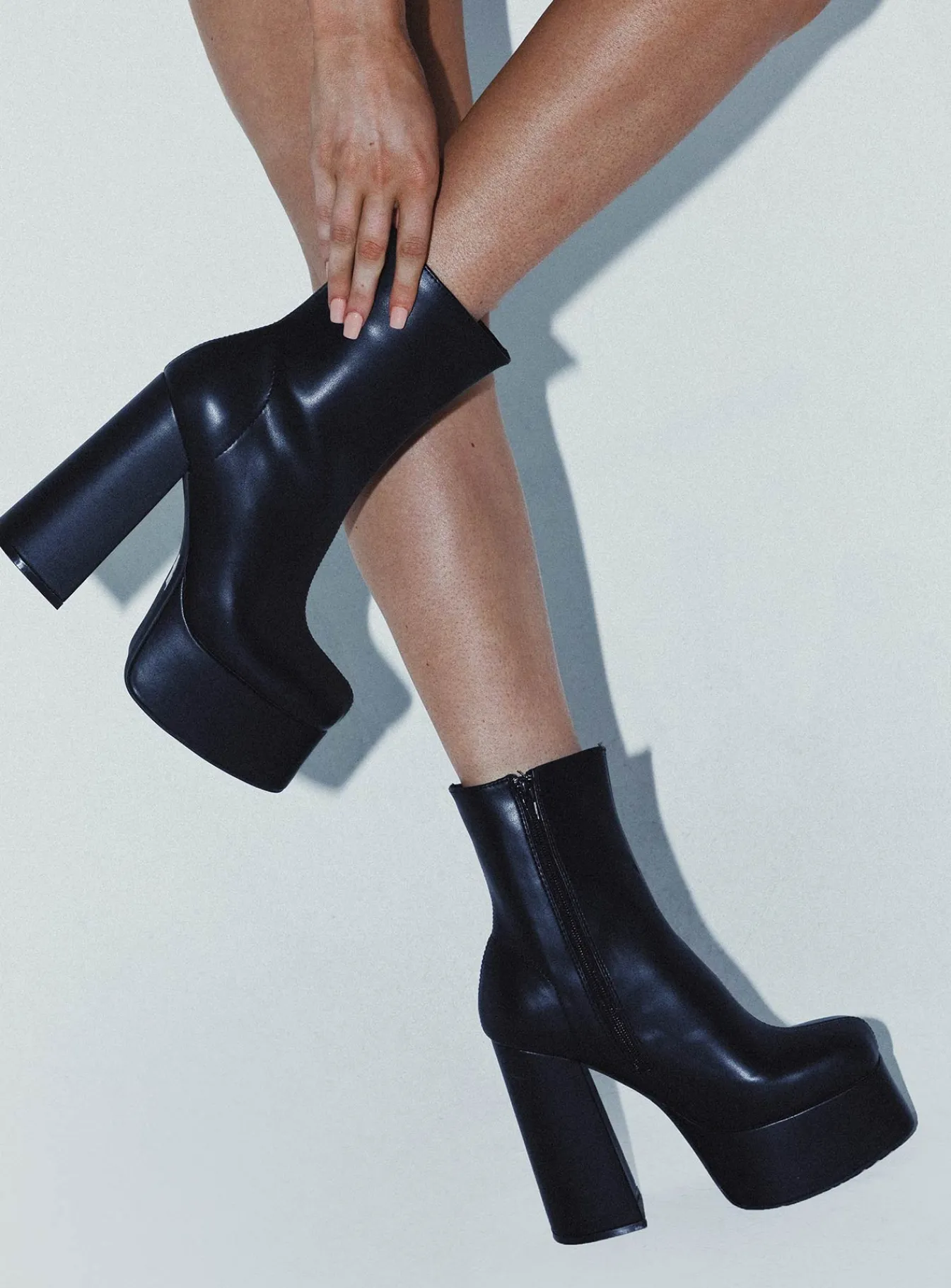 Princess Polly Garvie Platform Boots Black Clearance