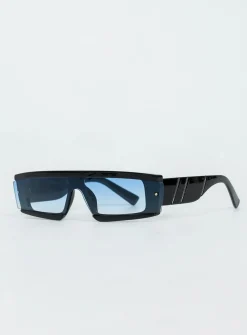 Princess Polly Hendrix Sunglasses  Black Flash Sale