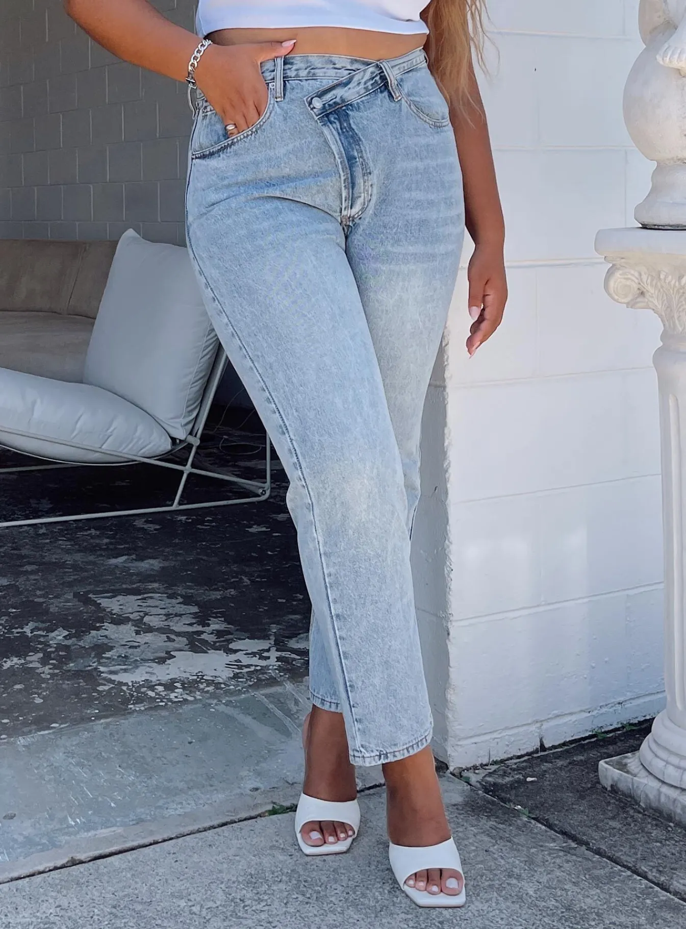 Princess Polly Holly Asymmetric Straight Leg Jean Light Washcurve Denim Best Sale