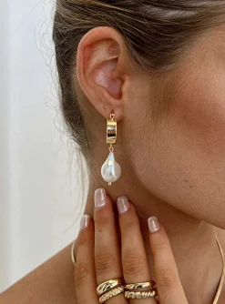 Princess Polly Kaiplated Earrings   Gold New