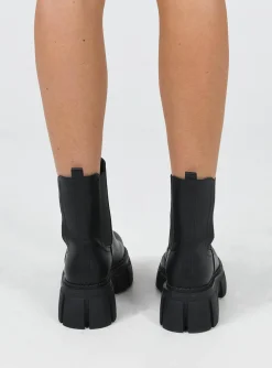 Princess Polly Leddick Boots  Black Clearance