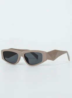 Princess Polly Look Into My Eyes Sunglasses Beige Fashion