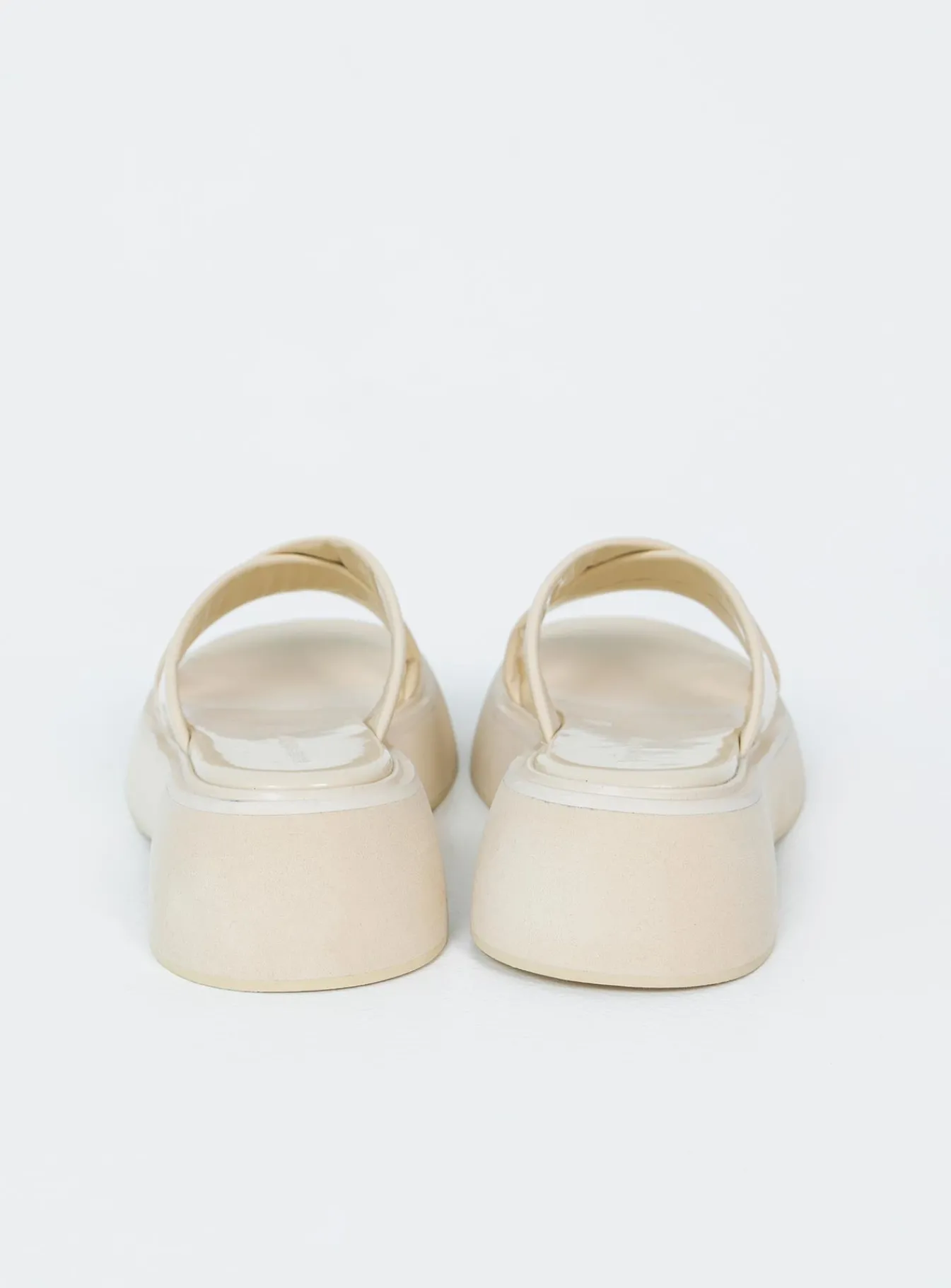 Princess Polly Matrix Flats All Over Cream New