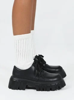 Princess Polly Melnick Flats  Black New