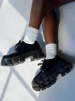Princess Polly Mia Shoeshigh Shine   Black Fashion