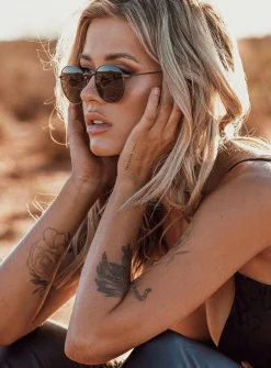 Princess Polly Morrissey Sunglasses  Gunmetal Clearance
