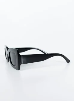 Princess Polly Prosser Sunglasses  Black Cheap