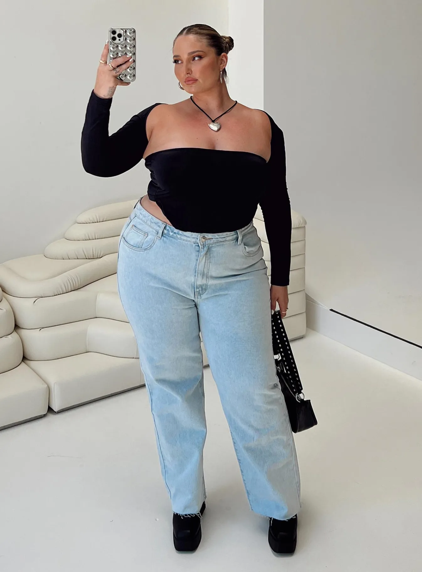 Princess Polly Queenstown Straight Leg Jeans Light Wash Denim Curve Blue Clearance