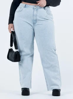 Princess Polly Queenstown Straight Leg Jeans Light Wash Denim Curve   Blue Clearance