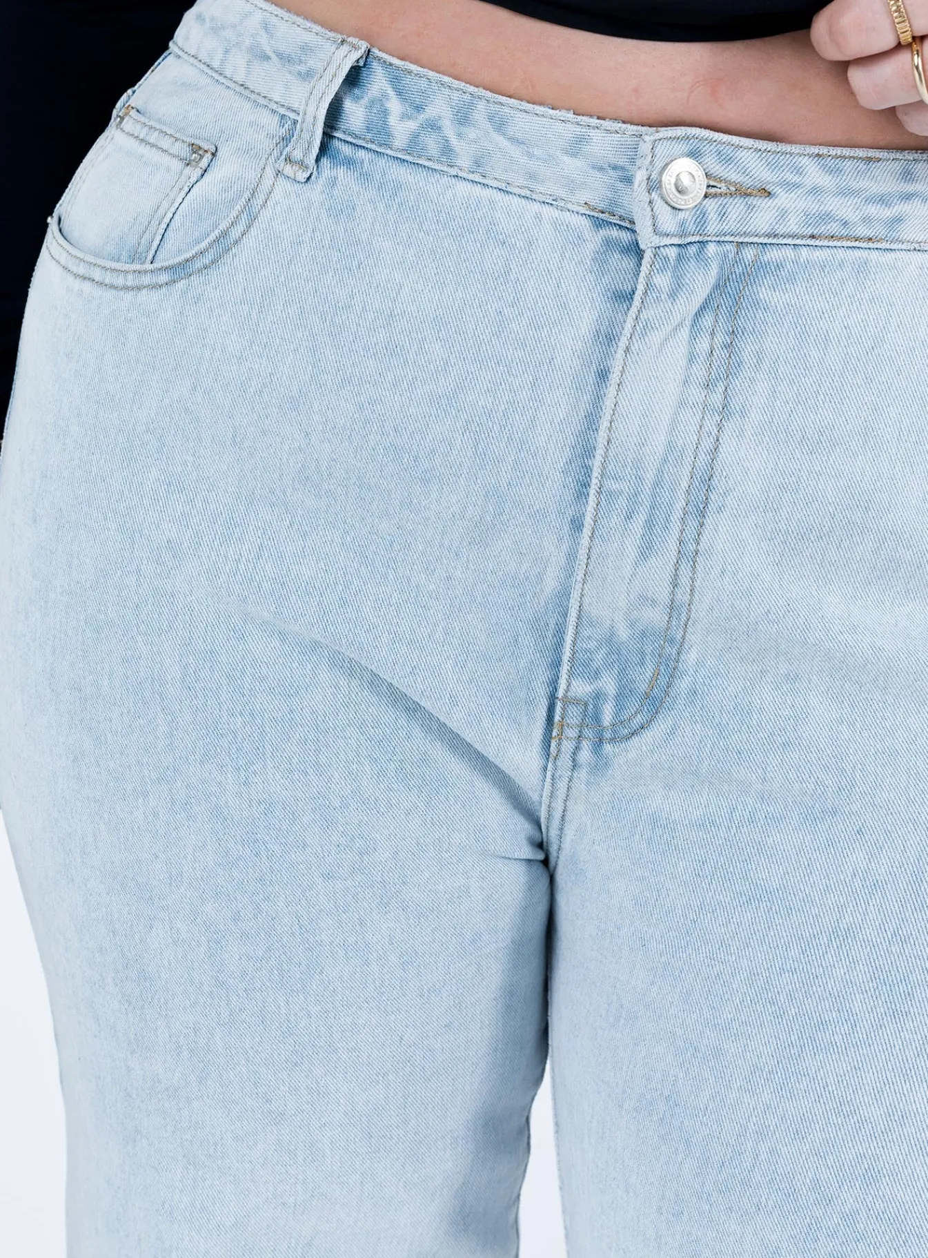 Princess Polly Queenstown Straight Leg Jeans Light Wash Denim Curve Blue Clearance