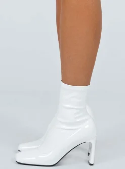 Princess Polly San Antonio Boots  White New