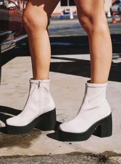 Princess Polly Stillwater Platform Boots  Cream Cheap