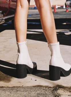Princess Polly Stillwater Platform Boots  Cream Cheap