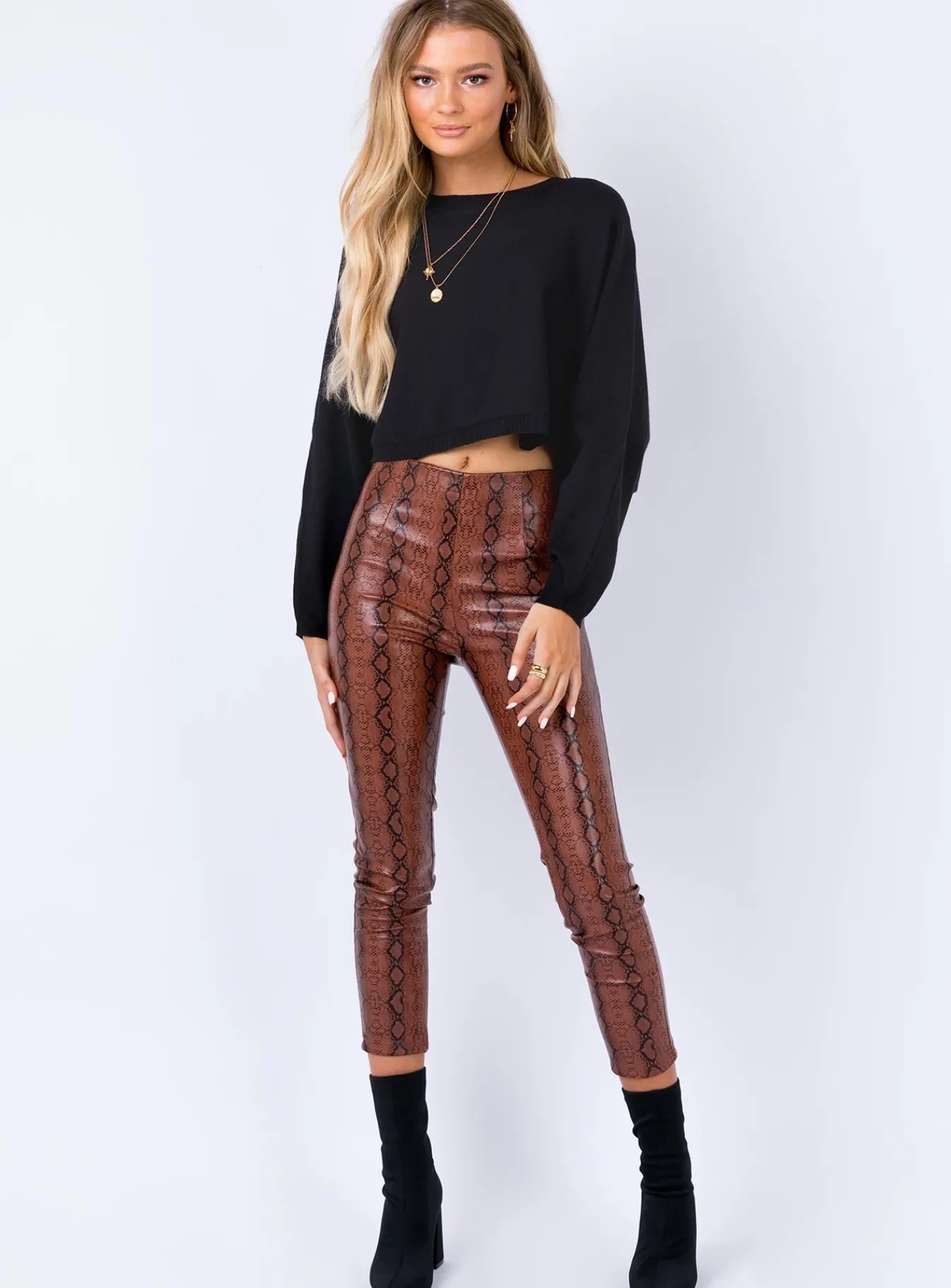 Princess Polly The Thorpe Cropped Sweatshirt Black Fashion