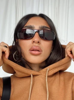 Princess Polly Wallace Sunglasses  Brown Store