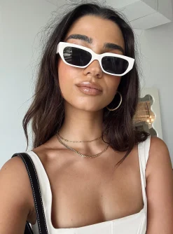 Princess Polly Winnick Sunglasses  Cream Best