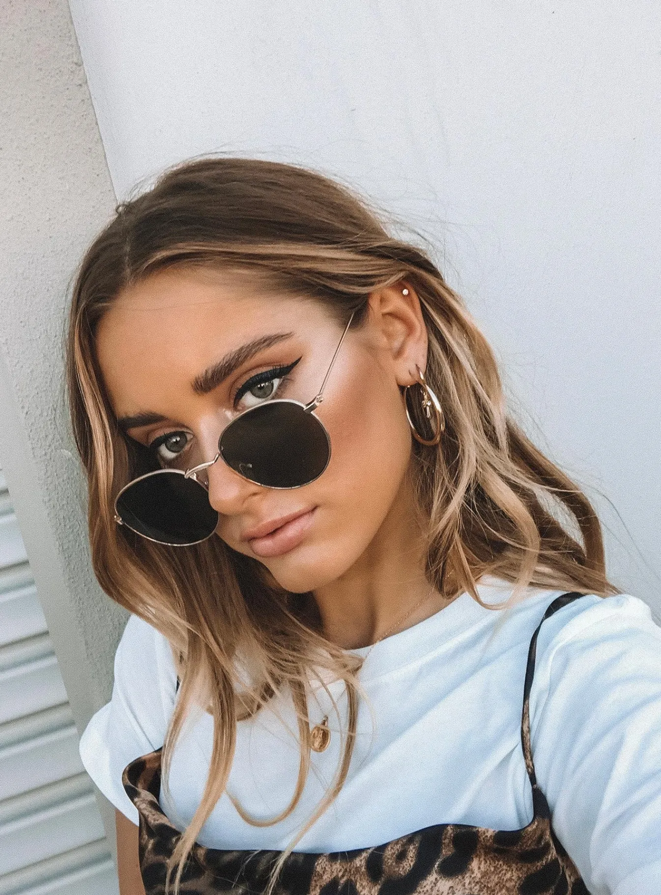 Princess Polly With The Band Sunglasses Gold Discount